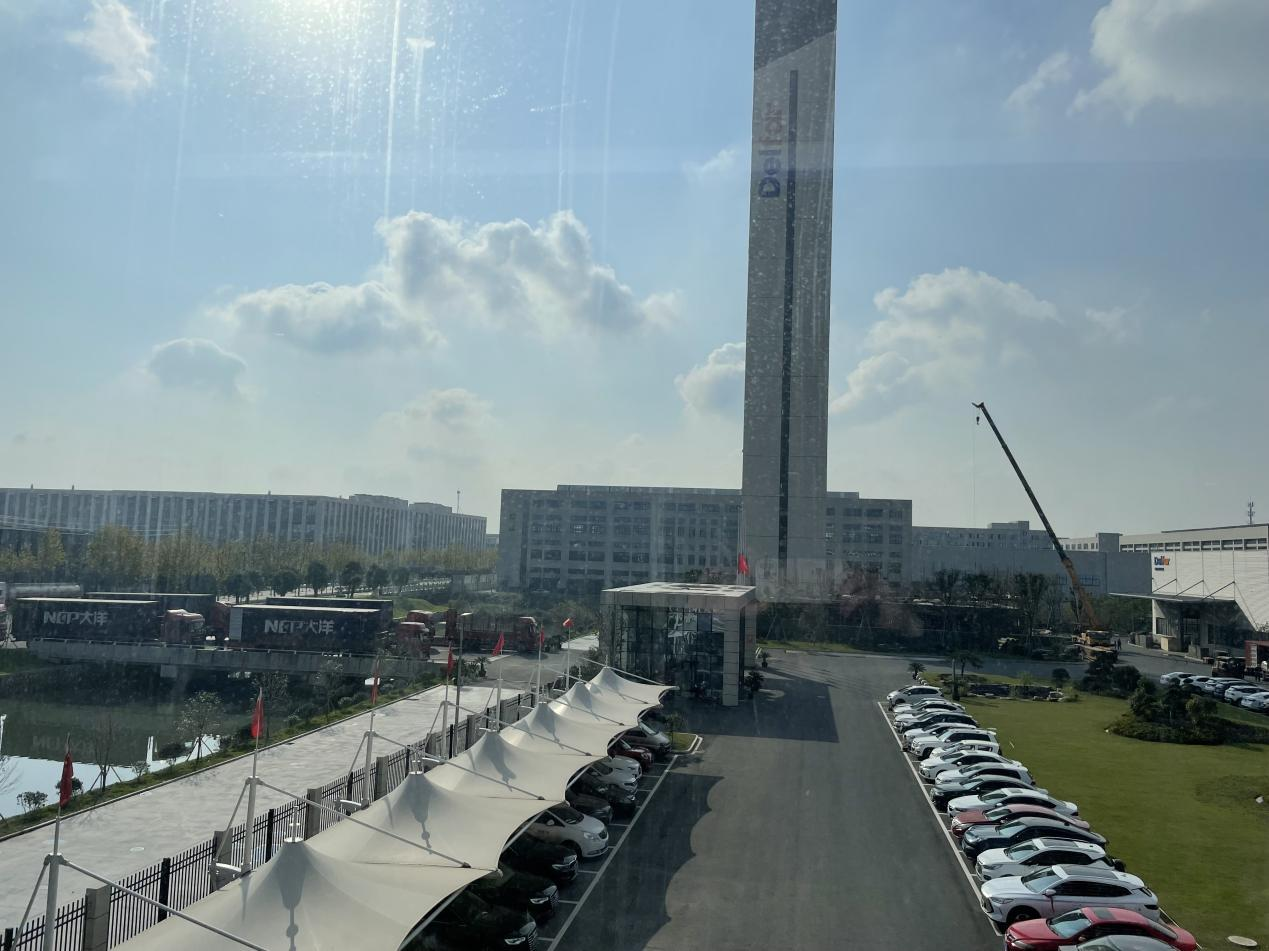 6 декабря 2022 г. Delfar Elevator Загрузка контейнеров 
