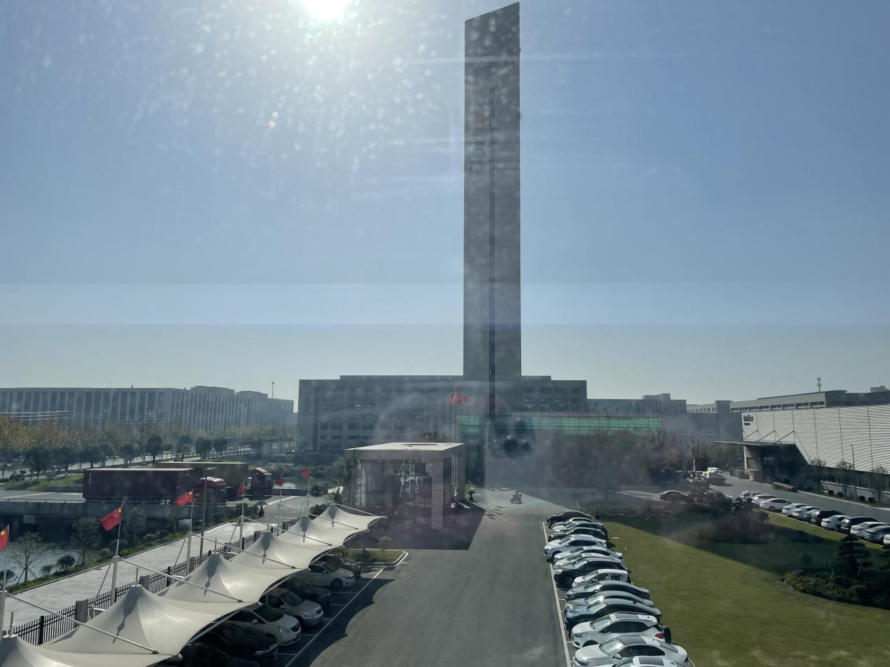 15 декабря 2022 г. Delfar Elevator Загрузка контейнеров 
