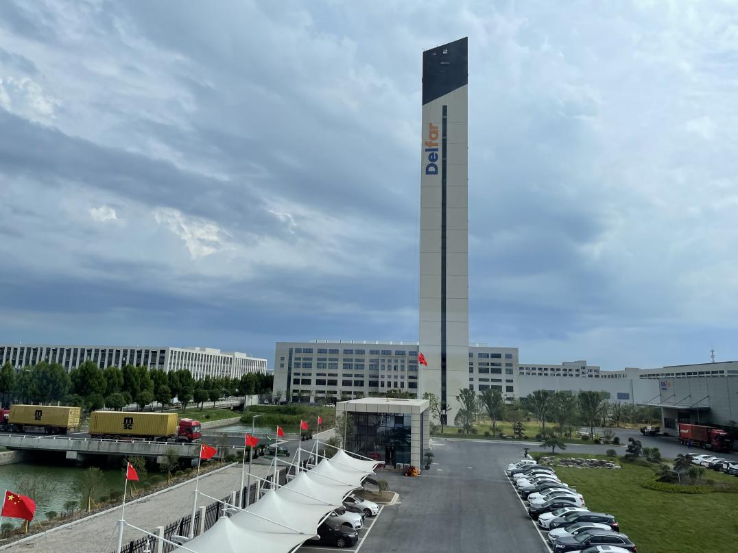 29 июня 2022 г. Delfar Elevator Загрузка контейнеров