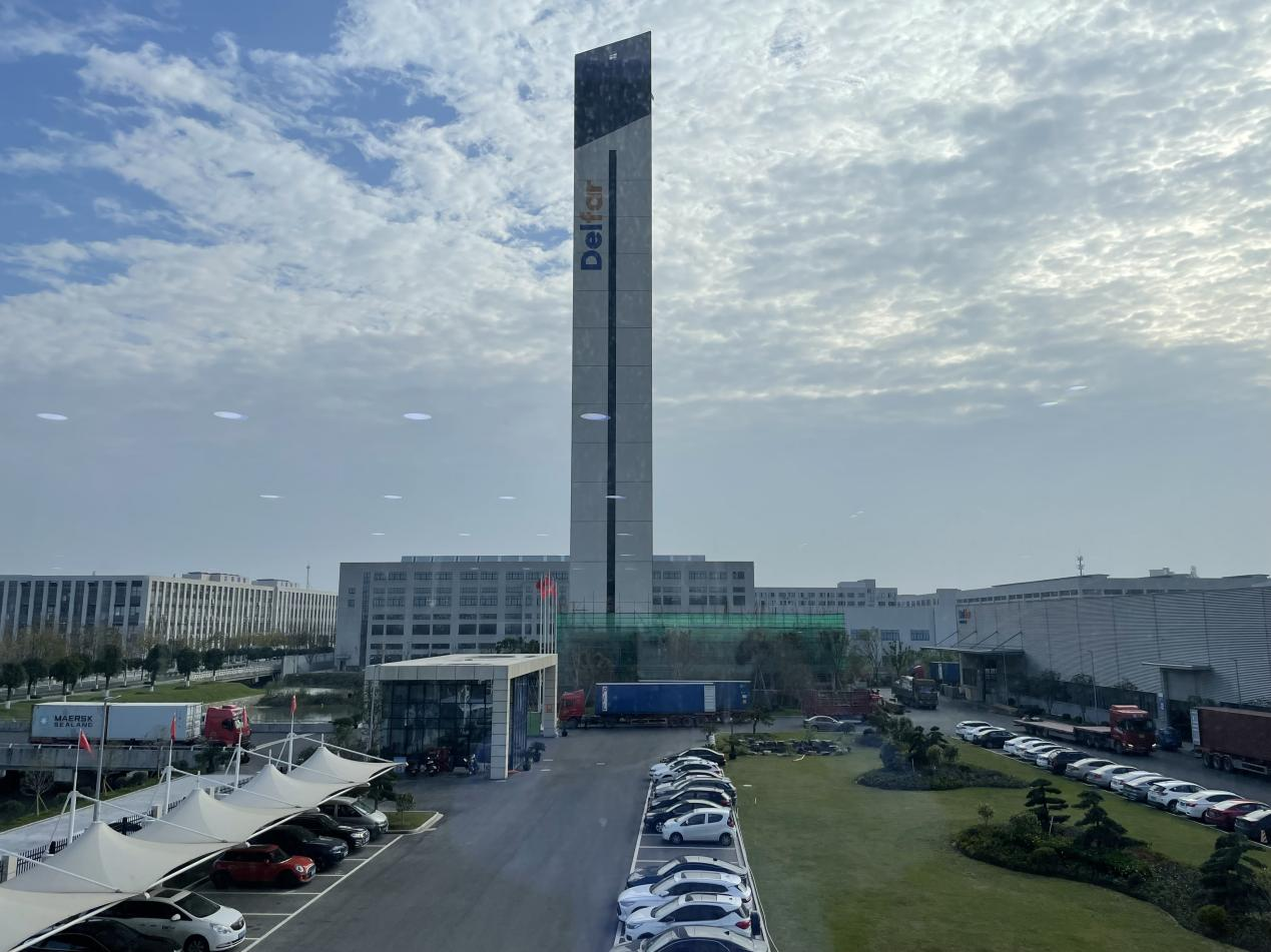 13 декабря 2022 г. Delfar Elevator Загрузка контейнеров 
