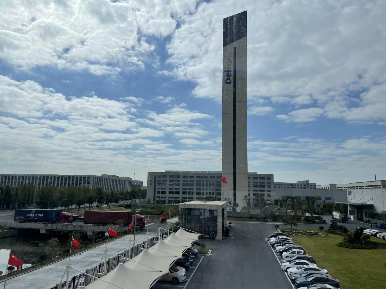 20 октября 2022 г. Delfar Elevator Загрузка контейнеров