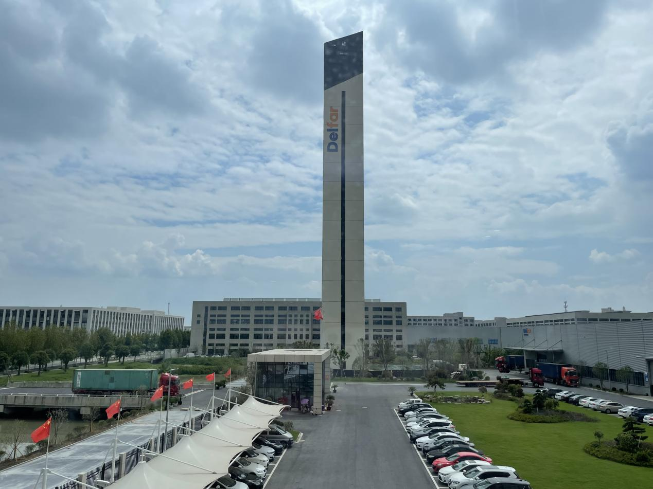 16 сентября 2022 г. Delfar Elevator Загрузка контейнеров 